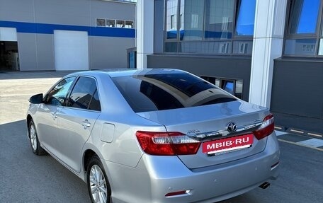 Toyota Camry, 2011 год, 1 300 000 рублей, 8 фотография
