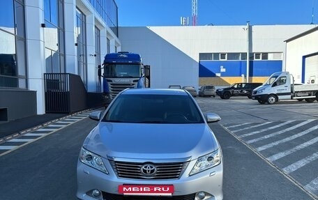 Toyota Camry, 2011 год, 1 300 000 рублей, 3 фотография