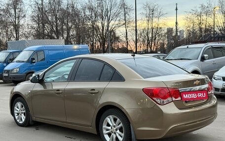 Chevrolet Cruze II, 2013 год, 900 000 рублей, 3 фотография