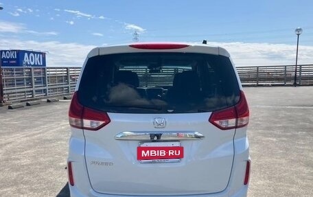 Honda Freed II, 2022 год, 1 540 000 рублей, 6 фотография