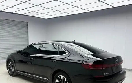 Volkswagen Passat B8 рестайлинг, 2023 год, 1 880 000 рублей, 6 фотография