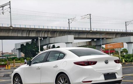 Mazda 3, 2022 год, 1 330 000 рублей, 9 фотография