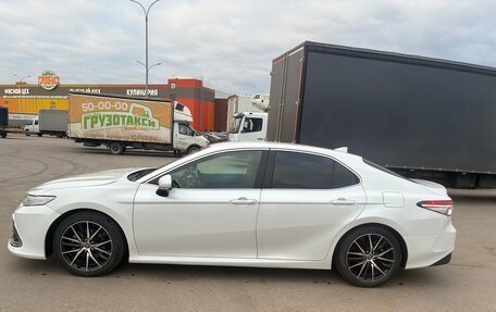 Toyota Camry, 2019 год, 1 950 000 рублей, 3 фотография