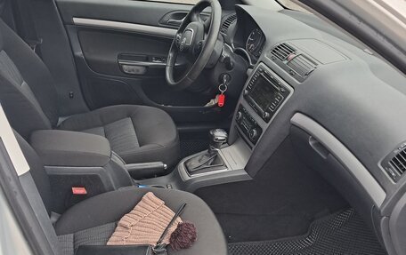 Skoda Octavia, 2012 год, 750 000 рублей, 21 фотография