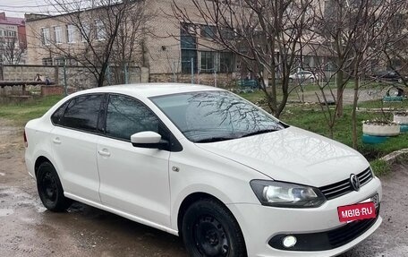 Volkswagen Polo VI (EU Market), 2012 год, 580 000 рублей, 2 фотография