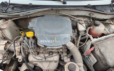 Renault Logan I, 2006 год, 150 000 рублей, 3 фотография