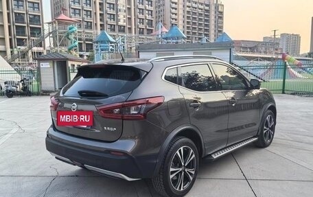 Nissan Qashqai, 2022 год, 1 830 000 рублей, 3 фотография