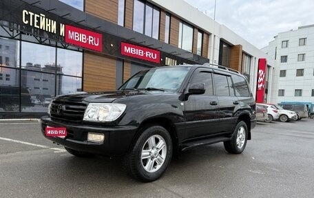 Toyota Land Cruiser 100 рестайлинг 2, 2006 год, 2 195 000 рублей, 1 фотография