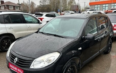 Renault Sandero I, 2012 год, 230 000 рублей, 1 фотография