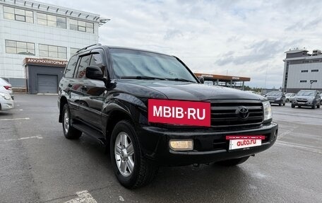 Toyota Land Cruiser 100 рестайлинг 2, 2006 год, 2 195 000 рублей, 5 фотография