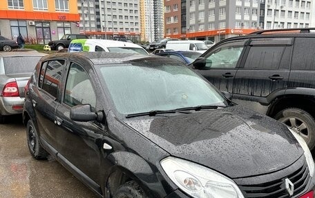 Renault Sandero I, 2012 год, 230 000 рублей, 2 фотография
