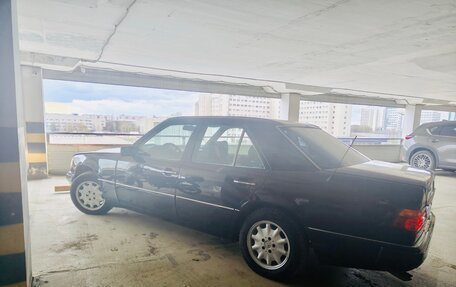 Mercedes-Benz E-Класс, 1992 год, 410 000 рублей, 8 фотография