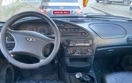 Chevrolet Niva I рестайлинг, 2003 год, 180 000 рублей, 5 фотография