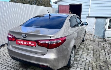 KIA Rio III рестайлинг, 2014 год, 850 000 рублей, 2 фотография