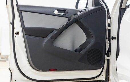 Volkswagen Tiguan I, 2011 год, 1 088 000 рублей, 16 фотография