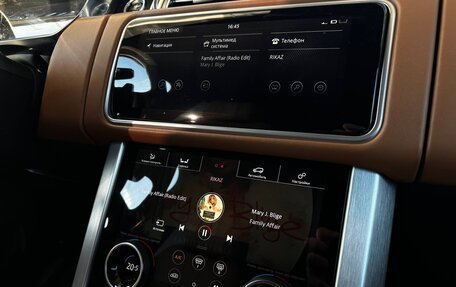 Land Rover Range Rover IV рестайлинг, 2018 год, 7 000 000 рублей, 11 фотография