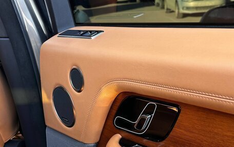 Land Rover Range Rover IV рестайлинг, 2018 год, 7 000 000 рублей, 19 фотография