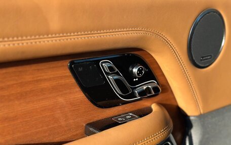 Land Rover Range Rover IV рестайлинг, 2018 год, 7 000 000 рублей, 22 фотография