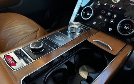 Land Rover Range Rover IV рестайлинг, 2018 год, 7 000 000 рублей, 9 фотография