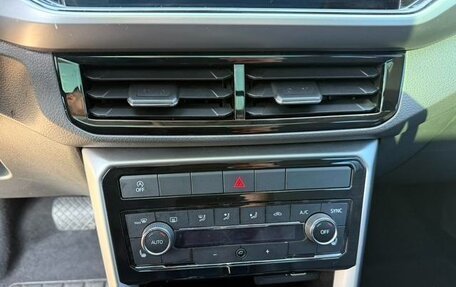 Volkswagen T-Cross I, 2022 год, 1 356 000 рублей, 10 фотография