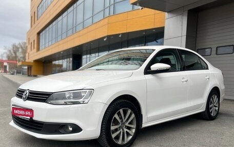 Volkswagen Jetta VI, 2013 год, 1 200 000 рублей, 3 фотография