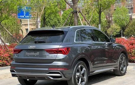 Audi Q3, 2022 год, 2 600 000 рублей, 5 фотография