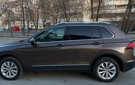 Volkswagen Tiguan II, 2017 год, 2 690 000 рублей, 4 фотография