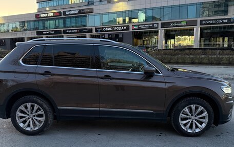 Volkswagen Tiguan II, 2017 год, 2 690 000 рублей, 3 фотография