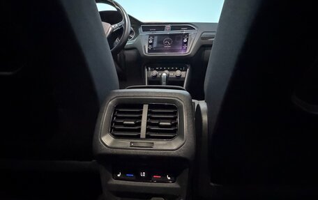 Volkswagen Tiguan II, 2017 год, 2 690 000 рублей, 11 фотография