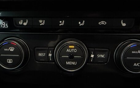 Volkswagen Tiguan II, 2017 год, 2 690 000 рублей, 17 фотография