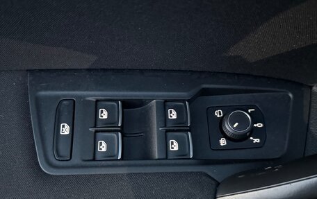 Volkswagen Tiguan II, 2017 год, 2 690 000 рублей, 13 фотография