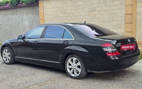 Mercedes-Benz S-Класс, 2006 год, 965 000 рублей, 2 фотография