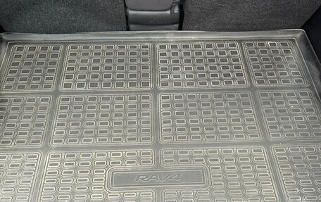 Toyota RAV4, 2011 год, 1 500 000 рублей, 12 фотография