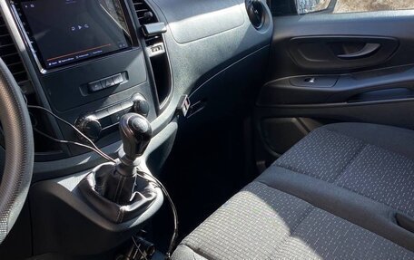 Mercedes-Benz Vito, 2022 год, 3 900 000 рублей, 9 фотография