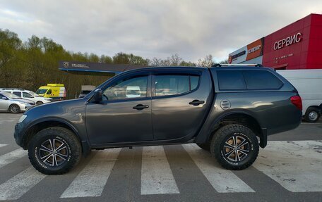 Mitsubishi L200 IV рестайлинг, 2013 год, 1 410 000 рублей, 4 фотография