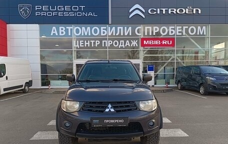 Mitsubishi L200 IV рестайлинг, 2013 год, 1 410 000 рублей, 2 фотография