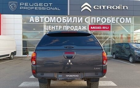 Mitsubishi L200 IV рестайлинг, 2013 год, 1 410 000 рублей, 6 фотография