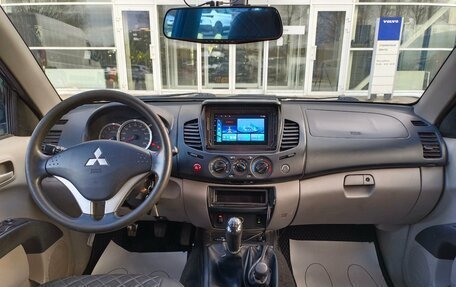 Mitsubishi L200 IV рестайлинг, 2013 год, 1 410 000 рублей, 13 фотография