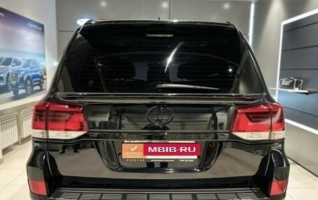 Toyota Land Cruiser 200, 2015 год, 4 750 000 рублей, 4 фотография