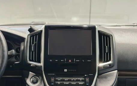 Toyota Land Cruiser 200, 2015 год, 4 750 000 рублей, 17 фотография