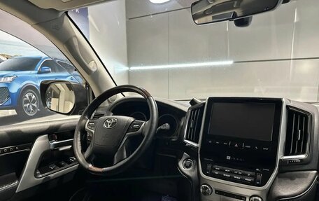 Toyota Land Cruiser 200, 2015 год, 4 750 000 рублей, 13 фотография