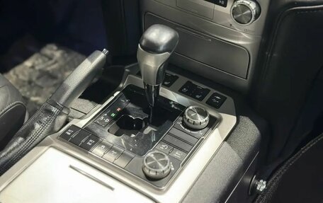 Toyota Land Cruiser 200, 2015 год, 4 750 000 рублей, 18 фотография