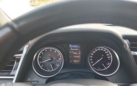 Toyota Camry, 2019 год, 2 450 000 рублей, 9 фотография