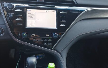 Toyota Camry, 2019 год, 2 450 000 рублей, 11 фотография