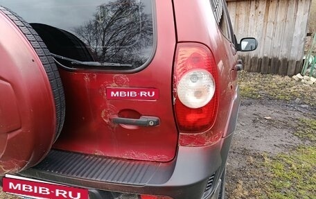 Chevrolet Niva I рестайлинг, 2010 год, 250 000 рублей, 3 фотография