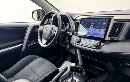 Toyota RAV4, 2017 год, 2 550 000 рублей, 9 фотография