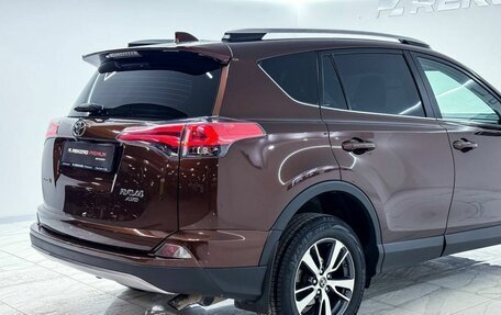 Toyota RAV4, 2017 год, 2 550 000 рублей, 21 фотография