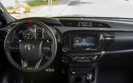 Toyota Hilux VIII, 2025 год, 9 500 000 рублей, 21 фотография