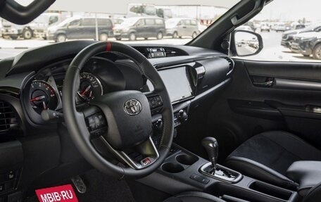 Toyota Hilux VIII, 2025 год, 9 500 000 рублей, 3 фотография