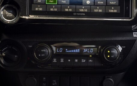 Toyota Hilux VIII, 2025 год, 9 500 000 рублей, 30 фотография